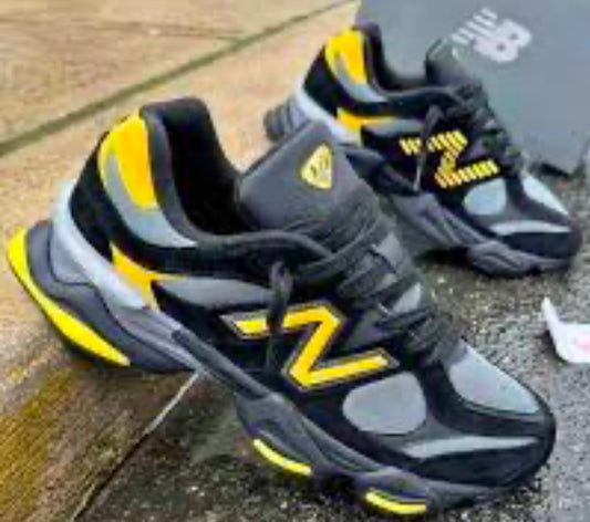 Black and yellow New balance